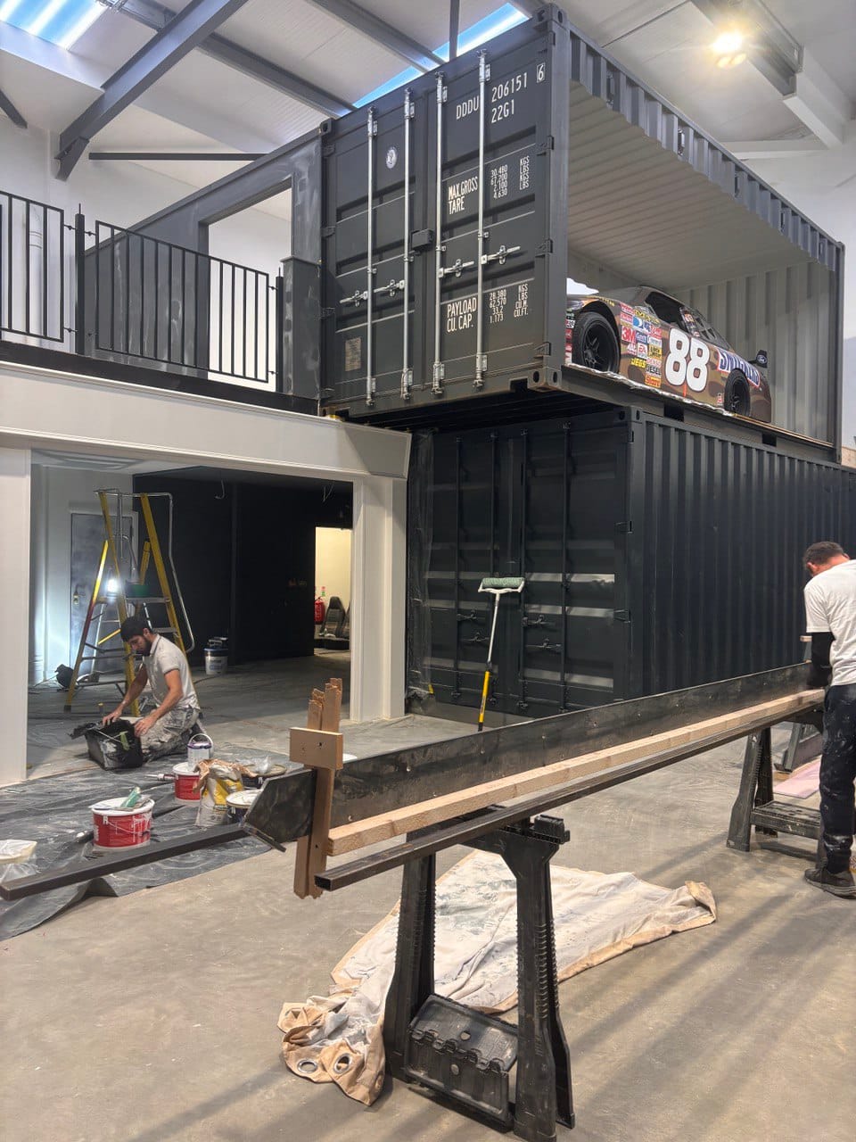 photo_6039689754913654144_y